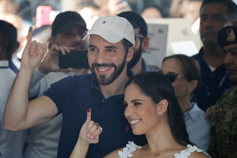 Nayib Bukele proclama amplia victoria en elecciones municipales de El Salvador