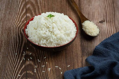 ¿Es peligroso comer arroz recalentado? Expertos revelan lo que sucede si guarda este carbohidrato de un día para otro