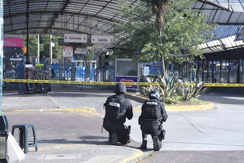 Amenaza de bomba suspende atención en matriculación vehicular, en el norte de Quito