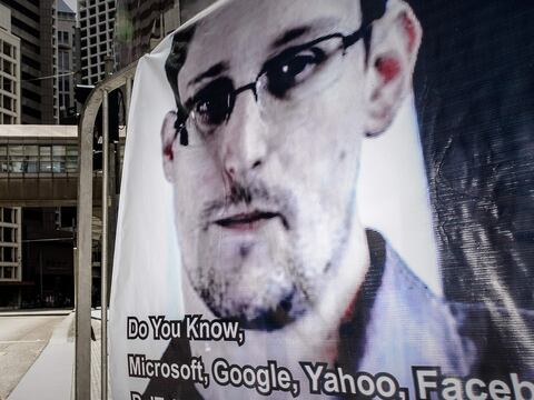 Fugitivo Edward Snowden pide perdón a presidente Barack Obama