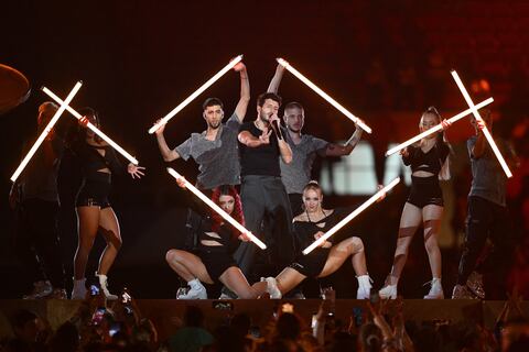 Así fue la explosiva presentación de Sebastián Yatra en los Juegos Panamericanos de Santiago 2023