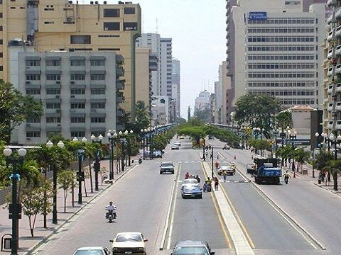 La avenida 9 de Octubre, de Guayaquil, estrenará espacio peatonal con feria  