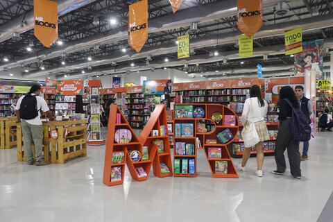 ¿Tienes $ 20? Esto es lo que puedes comprar con esa cantidad en la Feria Internacional del Libro de Guayaquil