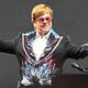 Así es como puede comprar la ropa de Elton John: el cantante subasta sus pertenencias en línea