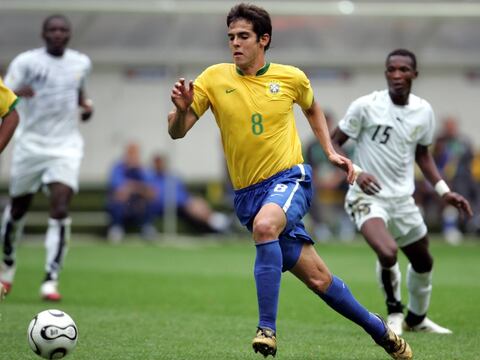 Kaká, expulsado por el VAR tras broma a jugador rival
