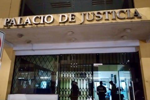 Fiscalía allana oficinas de dos jueces en Santo Domingo de los Tsáchilas procesados en el caso Plaga 