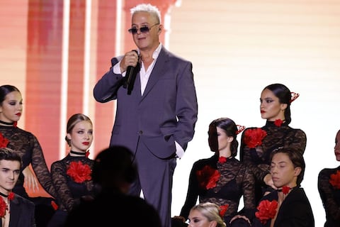 “Querida familia...”: Qué le pasó a Alejandro Sanz en su discurso en los Grammy Latinos, donde lució nuevo look, gafas oscuras y “desubicado”