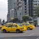 Eliminar el pico y placa fue una de las peticiones de un grupo de taxistas durante un plantón, en Quito