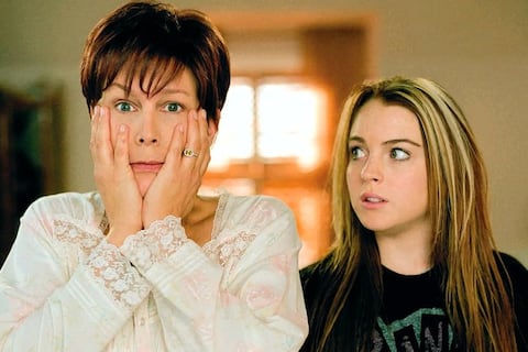 Una Lindsay Lohan embarazada es halagada por su madre ficticia Jamie Lee Curtis: ‘Tan emocionada por ella’