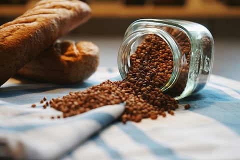 Trigo sarraceno: La posibilidad de comer pan libre de gluten y sin preocuparse por una subida en el índice glucémico, estas son sus principales bondades