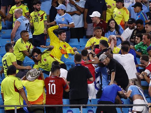 Repudiable: Darwin Núñez, Ronald Araújo y otros uruguayos saltan a la grada y pelean con hinchas colombianos