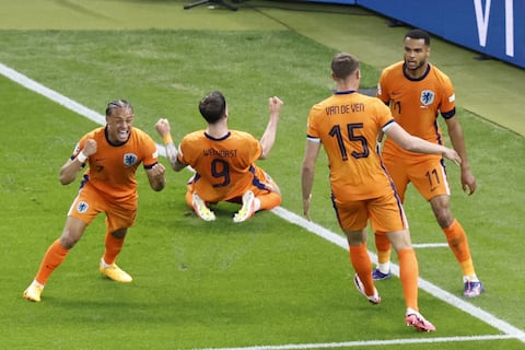Países Bajos derrota 2-1 a Turquía para hacerse un lugar en las semifinales de la Euro 2024
