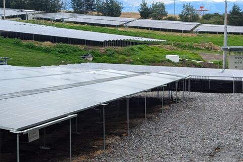 Empresa invierte más de dos millones de dólares en la segunda fase de su planta fotovoltaica en Ecuador 