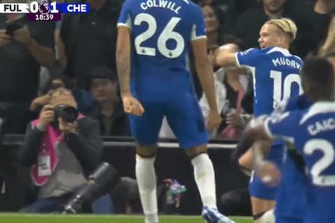 Moisés Caicedo y Enzo Fernández, de la crítica al elogio en el Chelsea: la millonaria dupla fue clave en el triunfo ante el Fulham