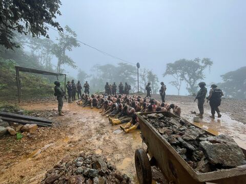 Hallan cinco cadáveres tras rescate de 49 trabajadores mineros en Ponce Enríquez