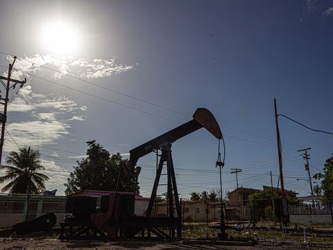 El petróleo de Texas subió a $ 113,72 un día después de ceder más de   un 12 %