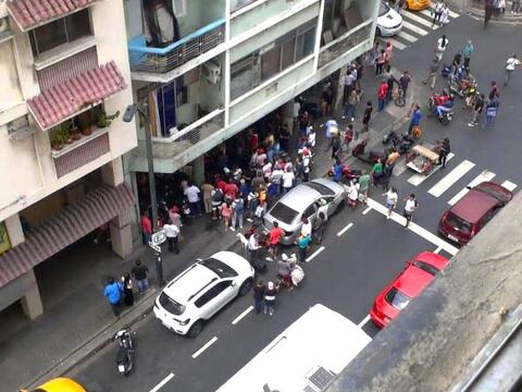 Un fallecido y varios heridos en balacera en calles 6 de Marzo y Vélez