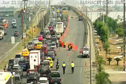 Trabajos en juntas se ejecutan en dos carriles de complejo de puentes de la Unidad Nacional, en tramo Durán-Samborondón