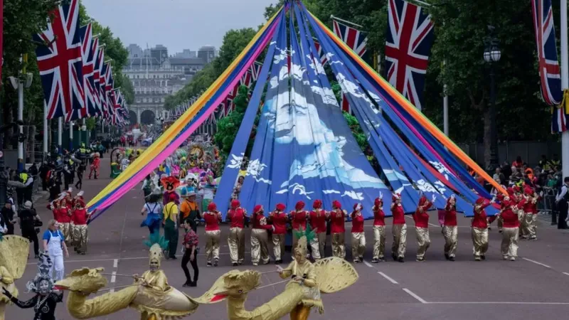 Desfile en The Mall, Londres, para celebrar el Jubileo de Platino de la reina Isabel II. Getty Images