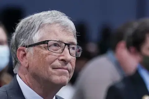 Leer, dormir, ahorrar, entre los hábitos de Bill Gates para el éxito