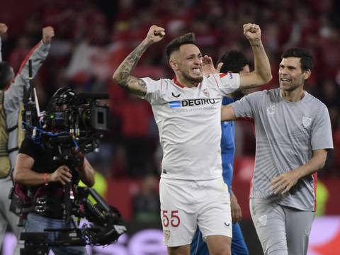 Por tocar el glúteo de Lucas Ocampos, del Sevilla FC, un aficionado será severamente castigado. ‘Como Jenni Hermoso, fue víctima de una agresión pública’, dice el diario Marca