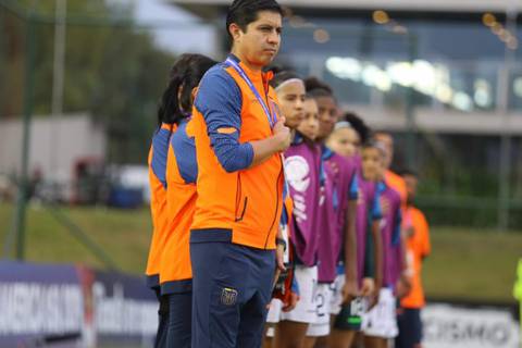 ‘Es una generación que se merece esta clasificación al Mundial’, afirma Eduardo Moscoso, técnico de la selección femenina de Ecuador sub-17